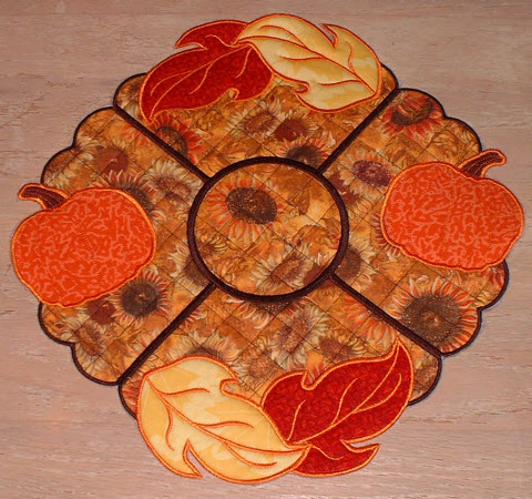 CCQ0110_combined_CCQ0111_pumpkin_leaf_doily_placemat_450.jpg