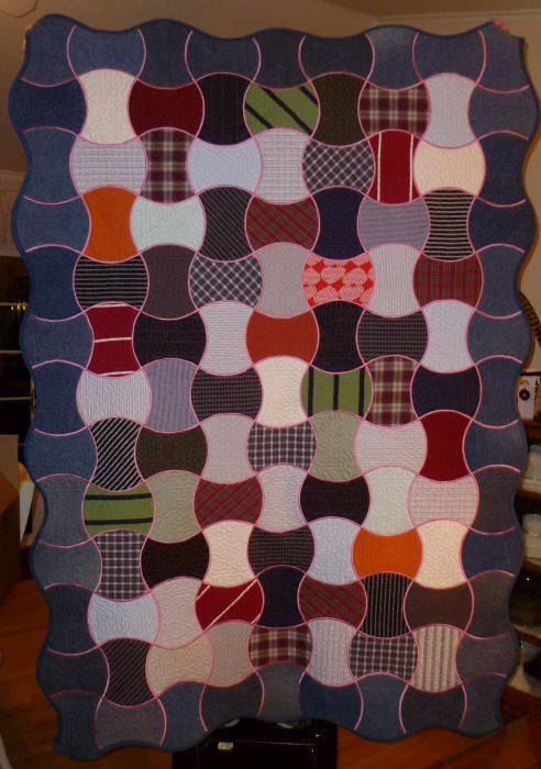 projects5_003_lynn_applecore_quilt_stipple.jpg