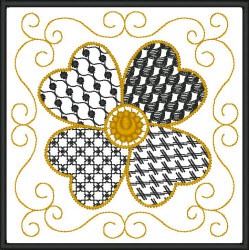 q0331_02_blackwork_embroidery_quilt_in_the_hoop_250.jpg