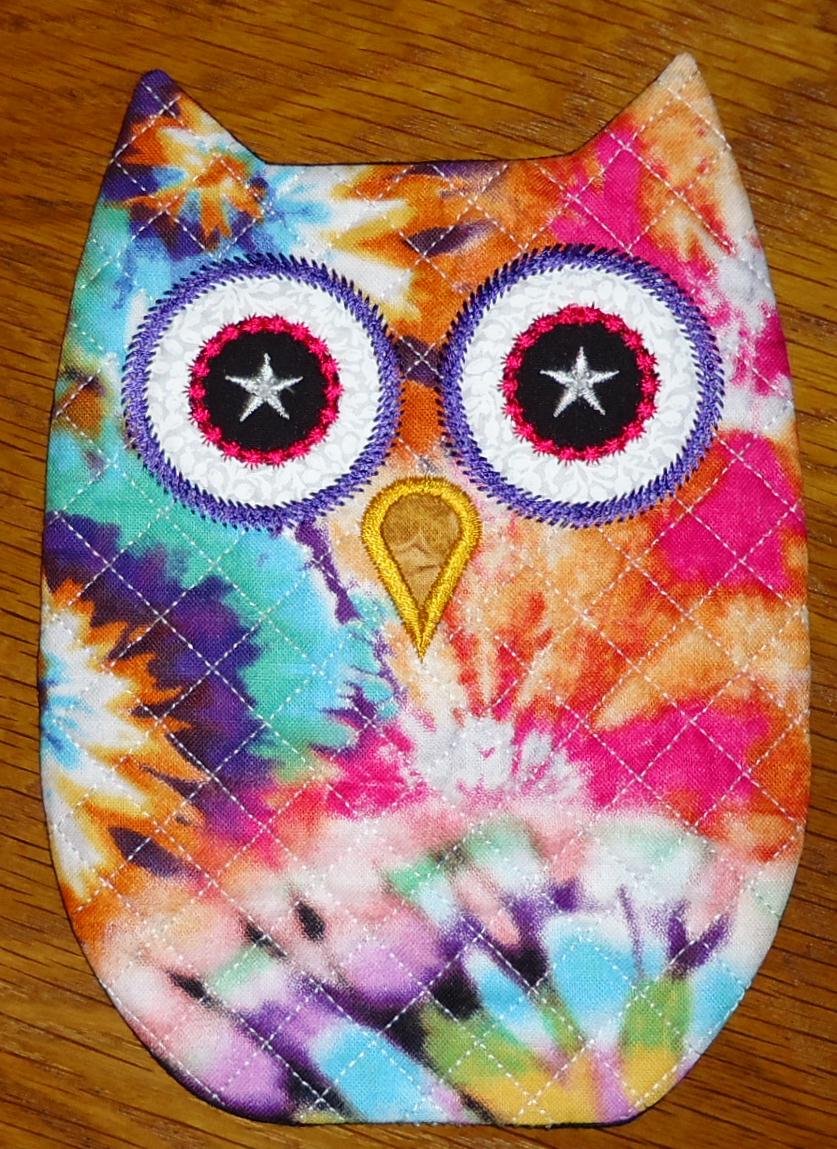 q0379_Owl_mugrug_01M.jpg