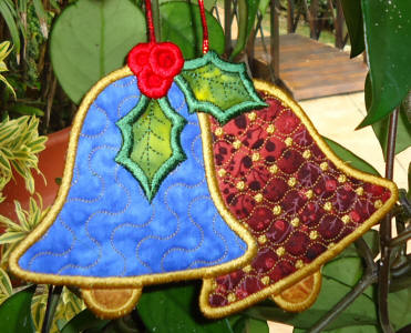 q0388_bell_ornament_1b.jpg