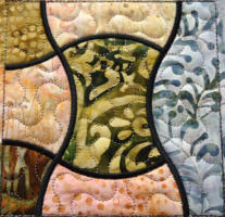q0417_applecore_border_square_right.jpg