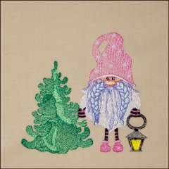BFC31703 Christmas Tree Gnome