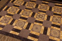 BFC1583 Golden Quilt circles