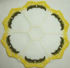 BFC0231 Lace Doily Fanciful Cockatoo