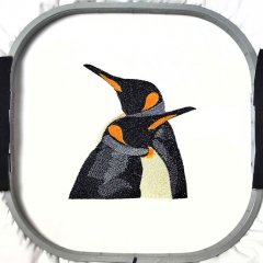 BFC31625  Penguin Love
