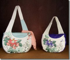 BFC0830 Passion Flower Handbag