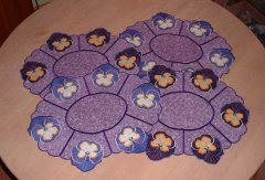 CCQ0104 - Pansy Oval Placemat