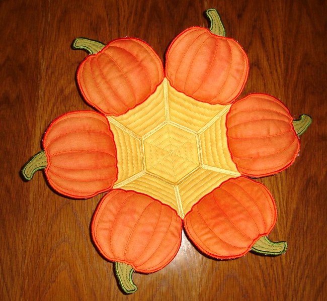 CCQ0109 - Pumpkin Doily and Bowl