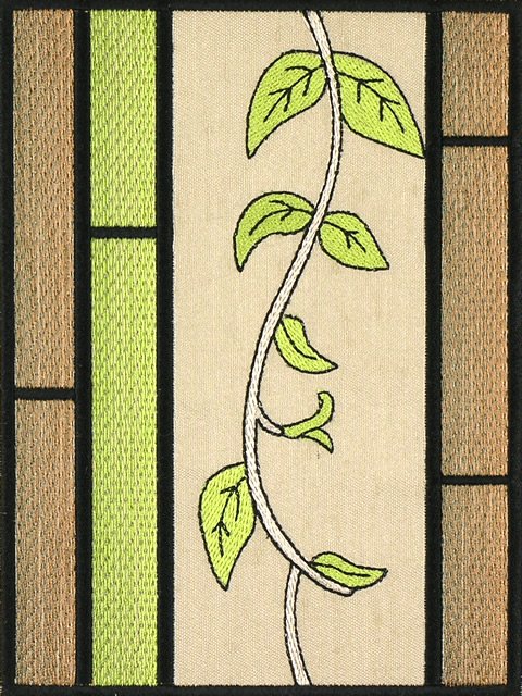 BFC1043 QIH or Reg Stained Glass Cockatoos
