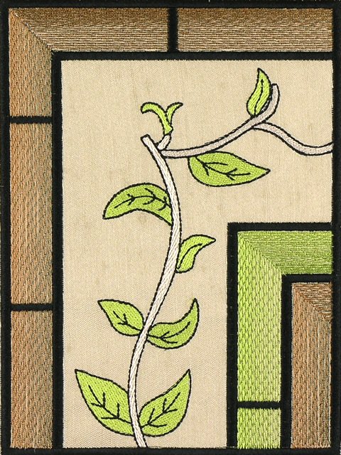 BFC1043 QIH or Reg Stained Glass Cockatoos