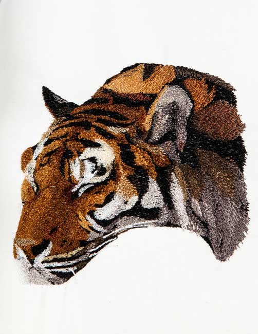 BFC1158 Large Mother Tiger and Cub