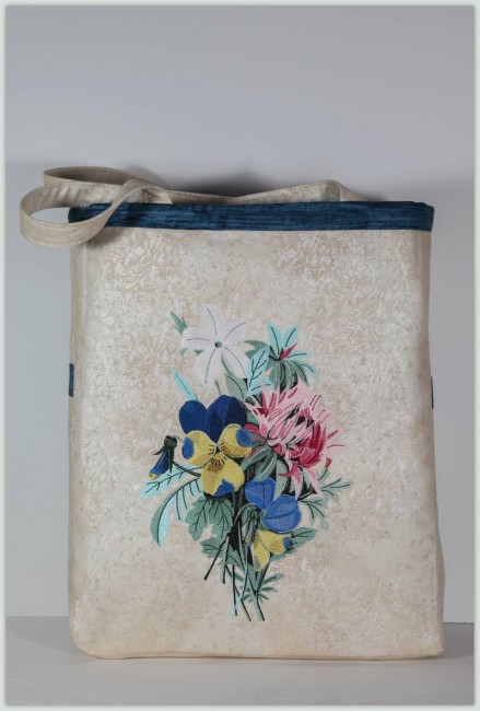 BFC1165 Spring Bouquet Super Tote