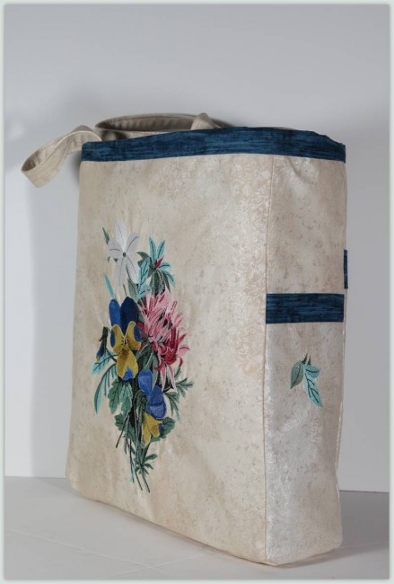 BFC1165 Spring Bouquet Super Tote
