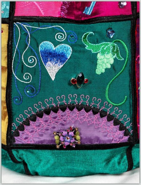 BFC1179 QIH Crazy Quilt Bag