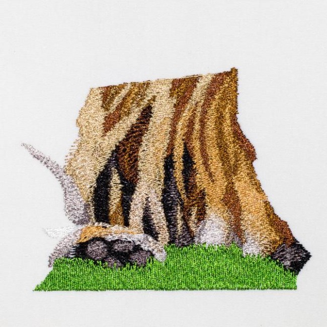 BFC1203 Large Reclining Tiger