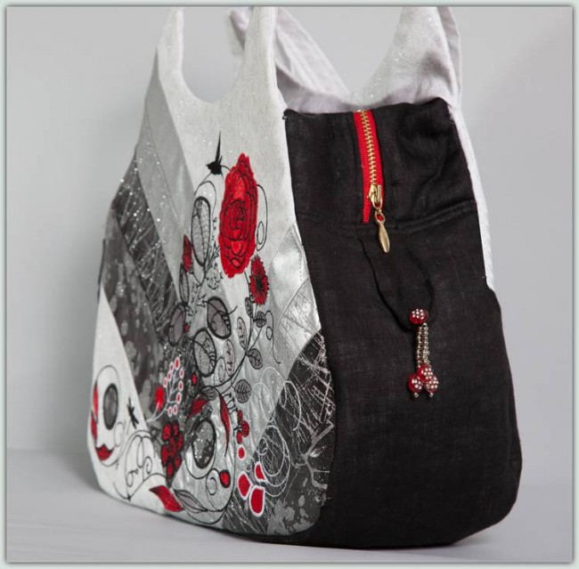 BFC1270 A Touch of Red Handbag