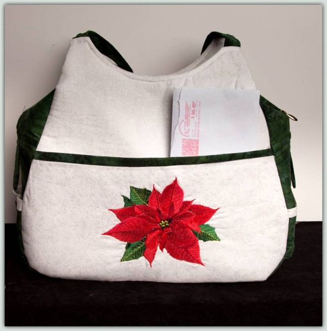 BFC1294 Poinsettia Handbag