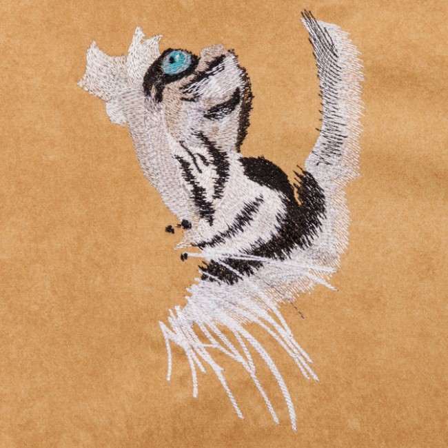 BFC1327 Large White Tiger Purse or Picture