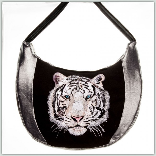 BFC1327 Large White Tiger Purse or Picture