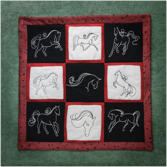 BFC1419 Horse Sketches Quilt Set