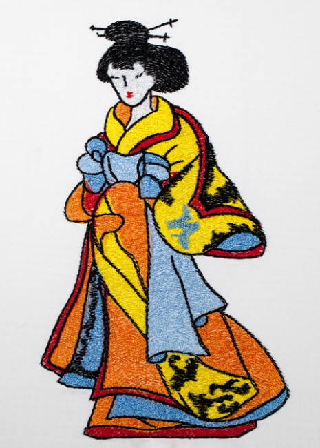 BFC1499 Geishas in a Contemporary Style