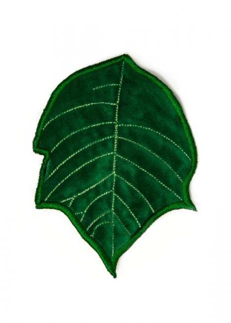 BFC1629 QIH Applique Poinsettias
