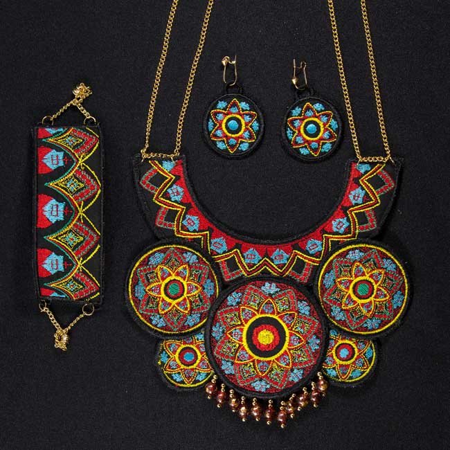 BFC1677 Dramatic Necklace Set