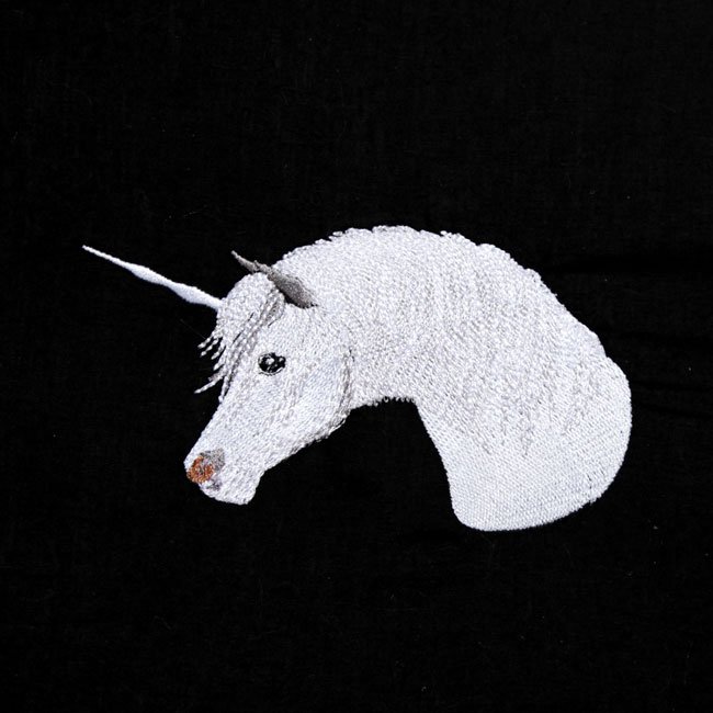 BFC1749 A Mother Unicorn's Love -01