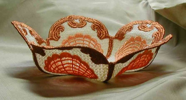 BFC0177  Lace Bowls - Seashell