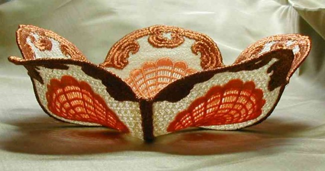 BFC0177  Lace Bowls - Seashell