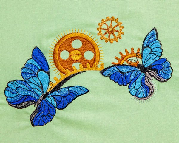 BFC1843  Steampunk Clock with Butterflies