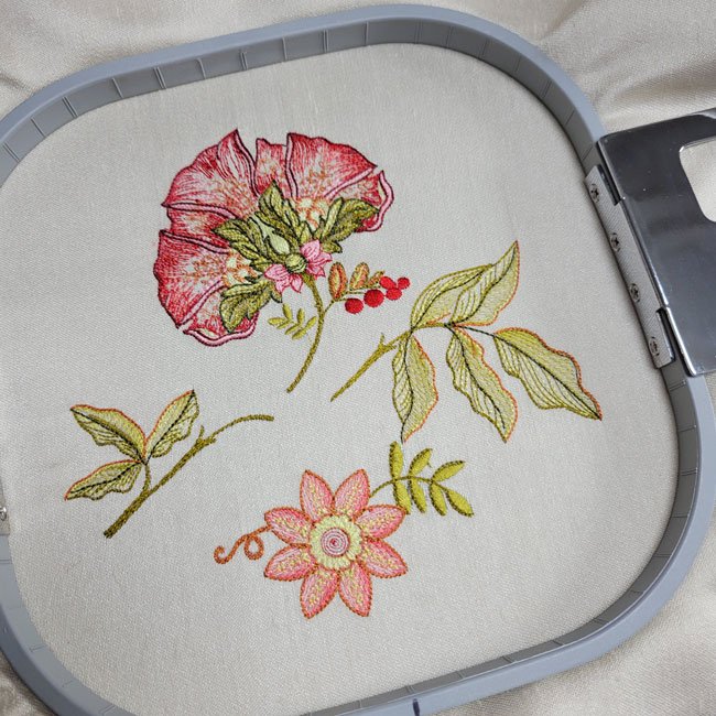 BFC1983 Romantic Vintage Florals
