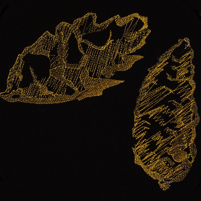 BFC2039 Golden Pinecones