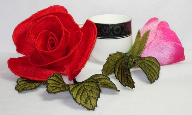 BFC0213 Lace Sculpture - The Rose