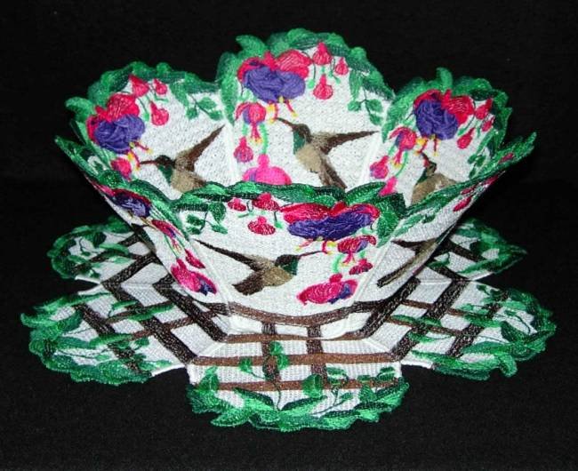 BFC0267 Hummingbird Bowl