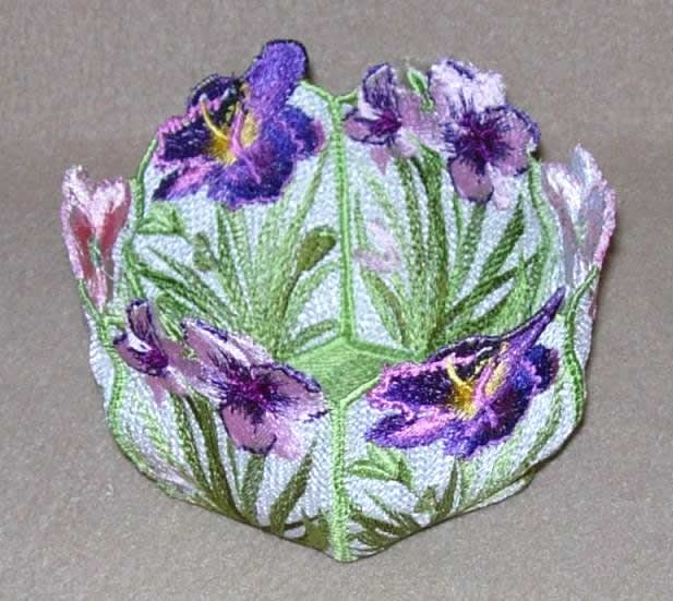 BFC0280 Lace Bowl and Doily-Day Lilies