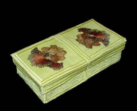 BFC0296 Iris Boxes and Vase Covers