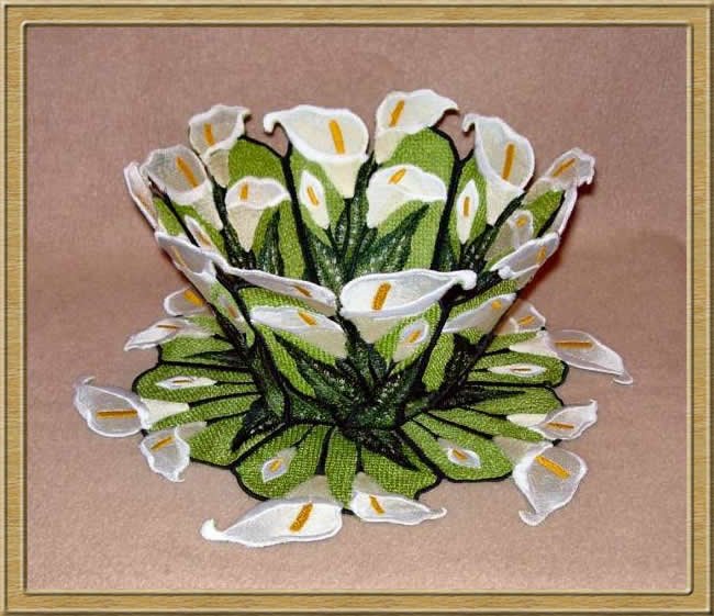 BFC0308  Lace Bowl & Doily  Calla Lily