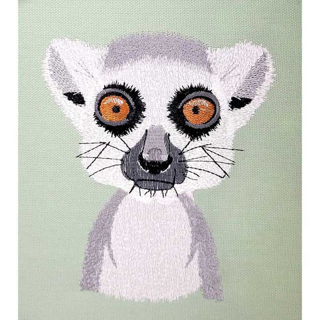 BFC31612 Curious Lemur