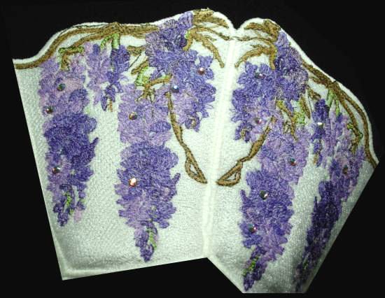 BFC0318   Lace Bowl & Doily  Wisteria