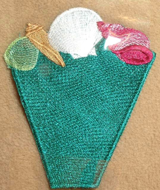 BFC0340 Lace Bowl & Doily  Coral Reef