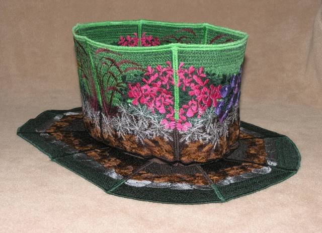 BFC0345  Lace Bowl & Doily  Garden Oasis