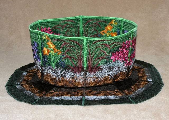 BFC0345  Lace Bowl & Doily  Garden Oasis