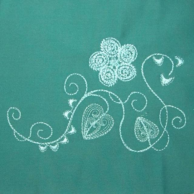 BFC0346 Feathers & Flowers