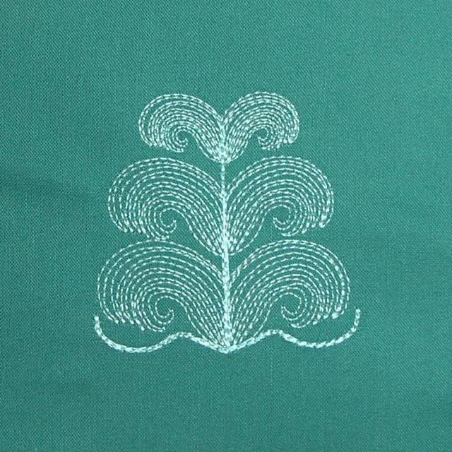 BFC0346 Feathers & Flowers