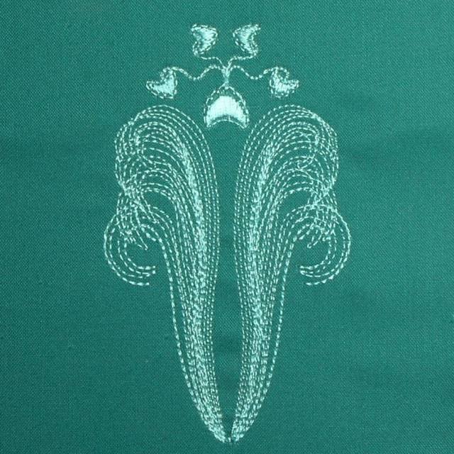 BFC0346 Feathers & Flowers