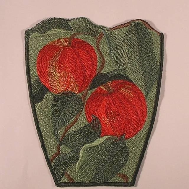 BFC0356 Lace Bowl & Doily Apple Harvest