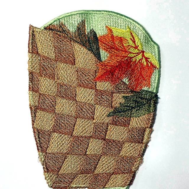 BFC0362  Lace Bowl & Doily Cornucopia