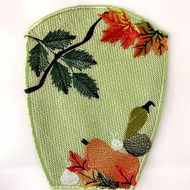 BFC0362  Lace Bowl & Doily Cornucopia